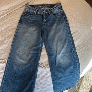 American Eagle Outfitters Women's Strigid Blue Jeans